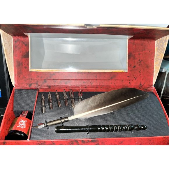 Authentic Models Feather Pen Set - Picture 2 of 5